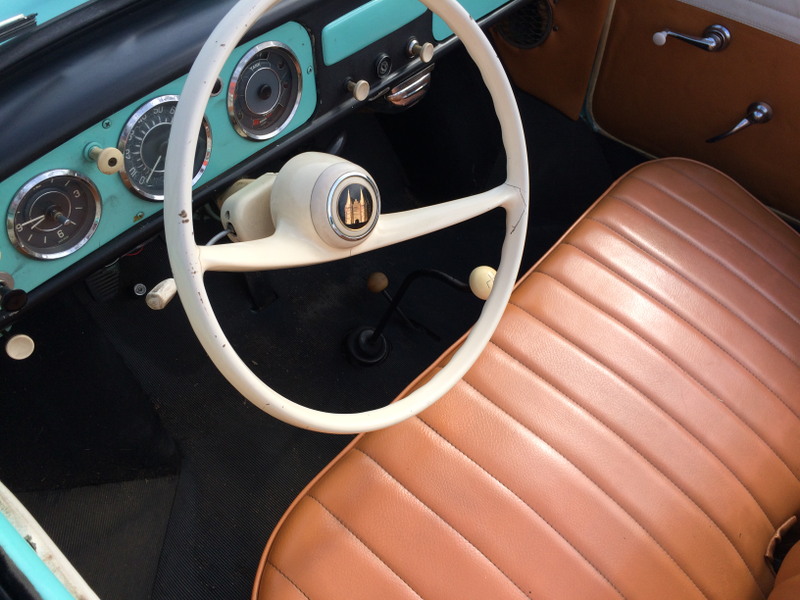 Illustration for article titled Some pics from a classic car meetup in south Etobicoke today...